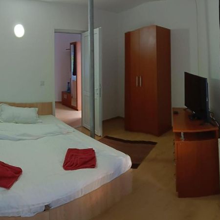 La Protap Calimanesti Hotel Exterior photo